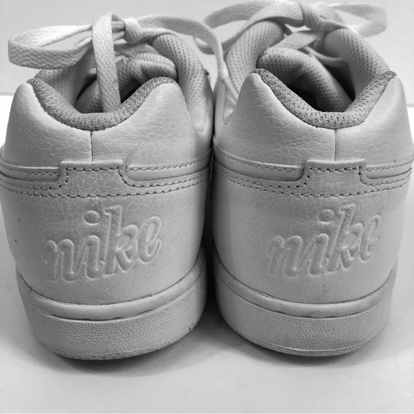 Nike women’s Ebernon all white low sneakers. - Picture 5 of 5